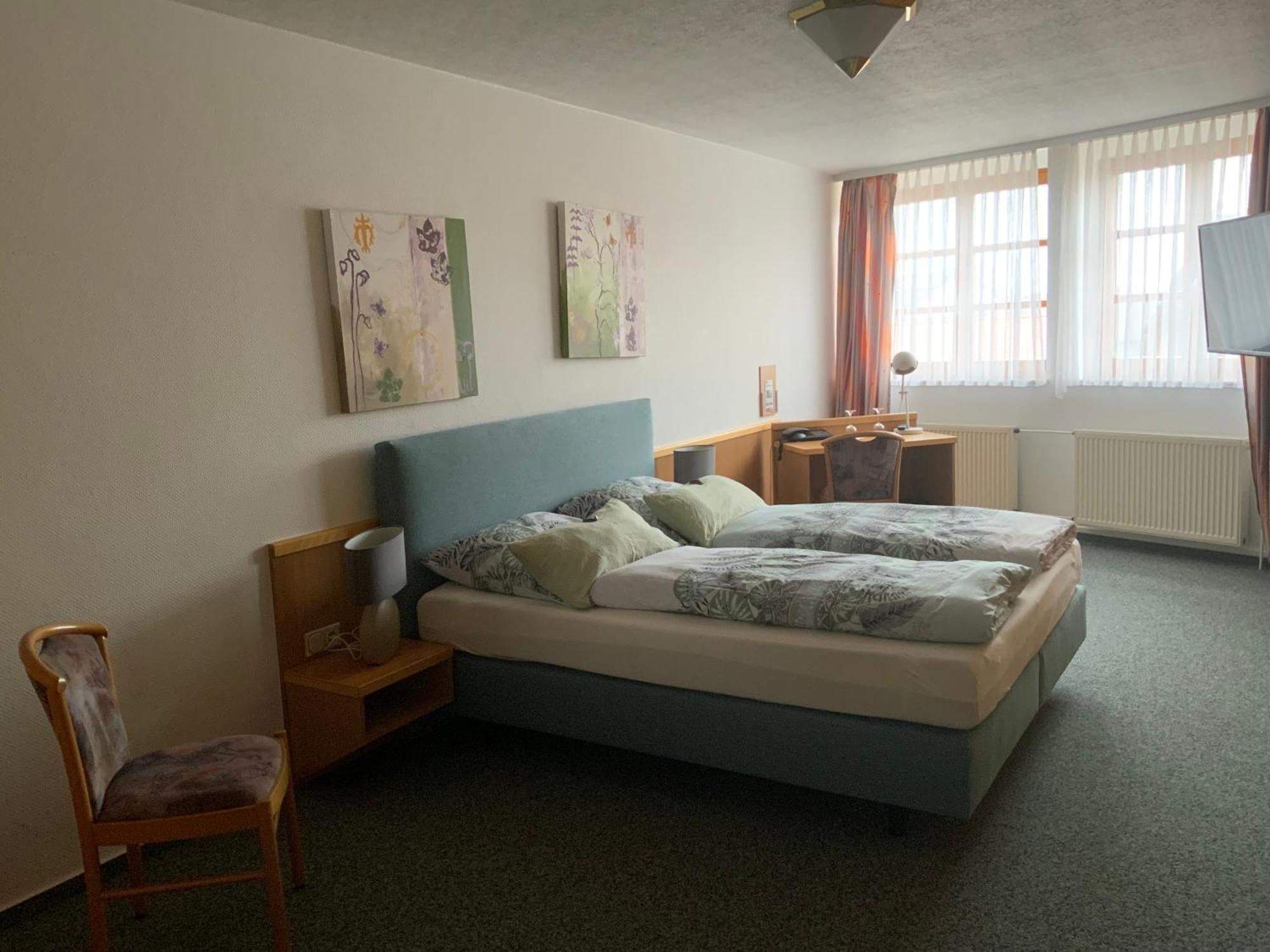 Hotel Alt Oesselse ซาร์ชตัดท์ ภายนอก รูปภาพ