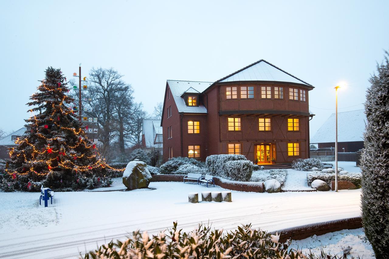 Hotel Alt Oesselse ซาร์ชตัดท์ ภายนอก รูปภาพ